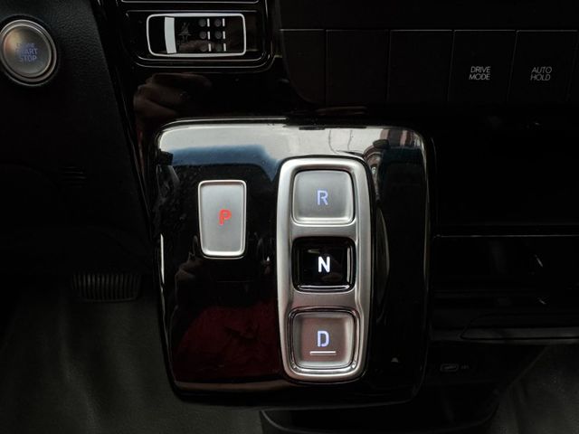 ★9人座高規雙電滑門(含感應功能)~IKEY.倒車顯影.無線CARPLAY.防滑系統，認證車原鈑件，可全額貸款★  第20張相片