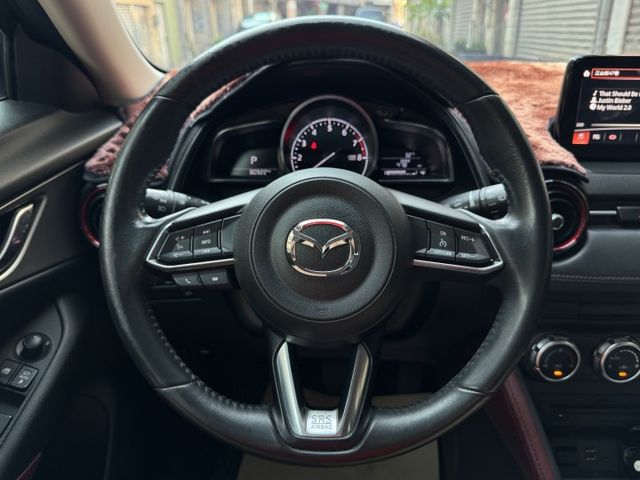 ★僅跑8萬頂級版車型+升級鋼鐵灰/衛星導航~IKEY.HUD.盲點.倒車顯影.車道偏移.AEB.LED頭燈，認證車原鈑★  第7張相片