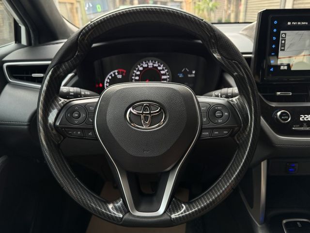 ★超美白色豪華版+升級10萬雙精裝特仕~僅跑6萬，IKEY.LV2.導航.CARPLAY.HUD.迎賓踏板，認證車原鈑★  第7張相片