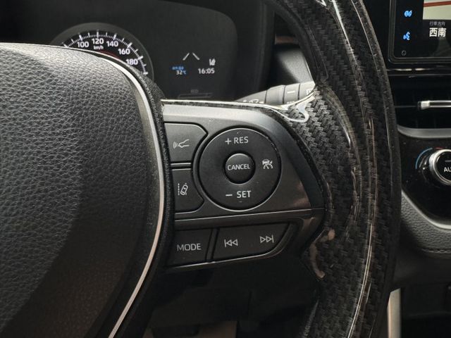 ★超美白色豪華版+升級10萬雙精裝特仕~僅跑6萬，IKEY.LV2.導航.CARPLAY.HUD.迎賓踏板，認證車原鈑★  第9張相片