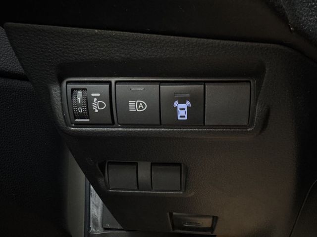 ★超美白色豪華版+升級10萬雙精裝特仕~僅跑6萬，IKEY.LV2.導航.CARPLAY.HUD.迎賓踏板，認證車原鈑★  第16張相片