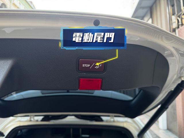 ★稀有五門SB獵跑AMG版~僅跑9萬低里程，原鈑件認證車，電尾門.雙電動椅.導航.LED頭燈.Carplay★  第18張相片