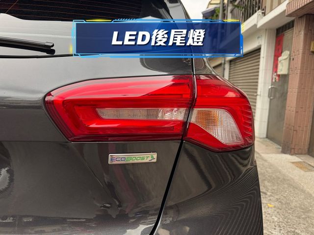 ★LOMMEL賽道版~認證車原鈑件，原廠大包.德制18吋鋁圈.智能LED頭燈.LV2.B&O音響.電動椅.盲點，可全貸★  第20張相片