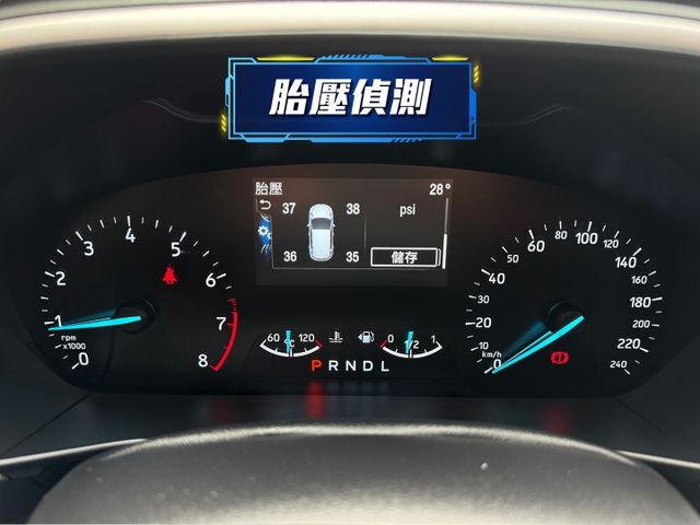 ★挑戰全台最低價~年底車12月出廠，最美白色系，認證車原鈑件，盲點.定速.CARPLAY導航.倒車顯影.防滑，可全額貸★  第12張相片