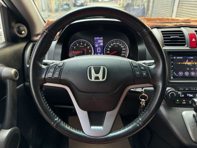 ★一樣的稅金當然要開2.4cc更有力更好開~定速.恆溫.導航.倒車顯影.電視.行車紀錄，認證車原鈑件，內裝外觀超級漂亮★  第6張相片