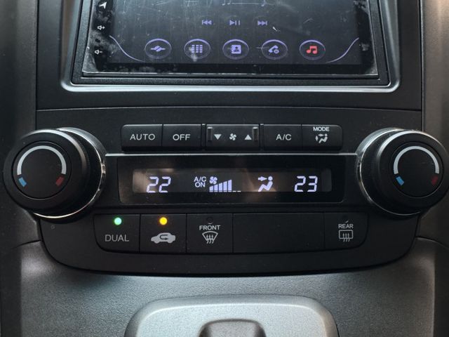 ★一樣的稅金當然要開2.4cc更有力更好開~定速.恆溫.導航.倒車顯影.電視.行車紀錄，認證車原鈑件，內裝外觀超級漂亮★  第10張相片