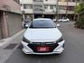 ★末代ELANTRA超低里程+升級影音全配~定速.防滑系統.6氣囊.導航.倒車顯影.CARPLAY，認證車原鈑件可全貸★  第18張縮圖