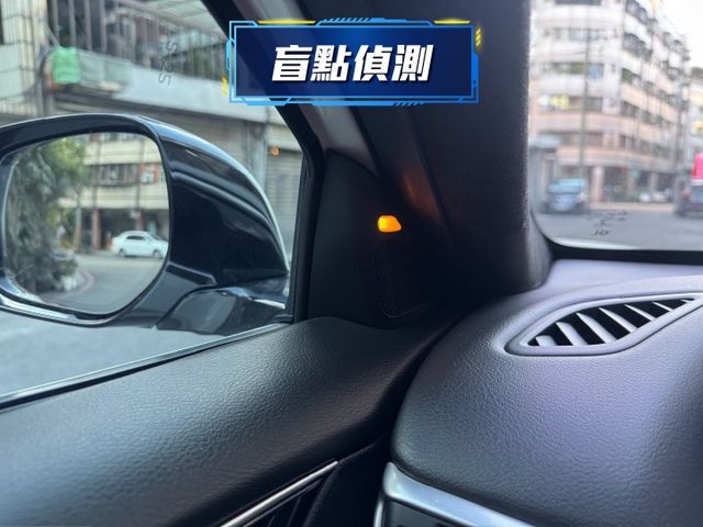 ★末代Q30 1.6渦輪頂級風尚版~低里程認證車原鈑，IKEY.環景.ACC.AEB.盲點.雙電動椅.車道偏移，可全貸★  第12張相片