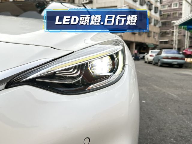 ★末代Q30 1.6渦輪頂級風尚版~低里程認證車原鈑，IKEY.環景.ACC.AEB.盲點.雙電動椅.車道偏移，可全貸★  第19張相片