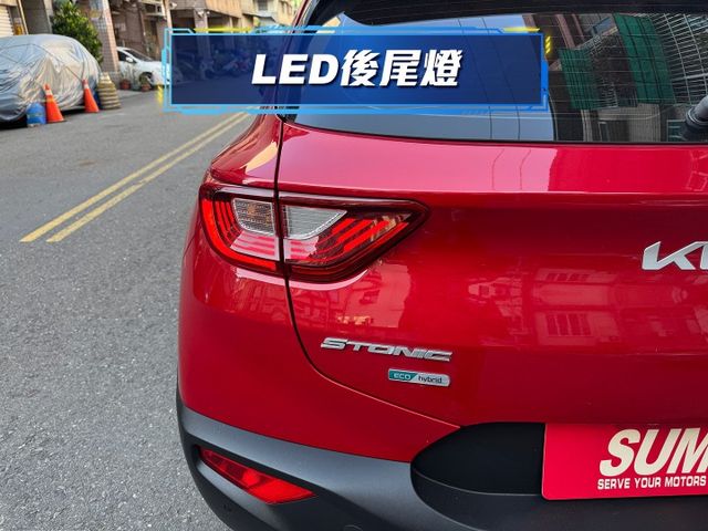 ★1.0渦輪油電高規驚艷版~挑戰全台最低價，IKEY.雙色套件.LV2.盲點.CARPLAY，認證車原鈑件，原廠保固中★  第20張相片