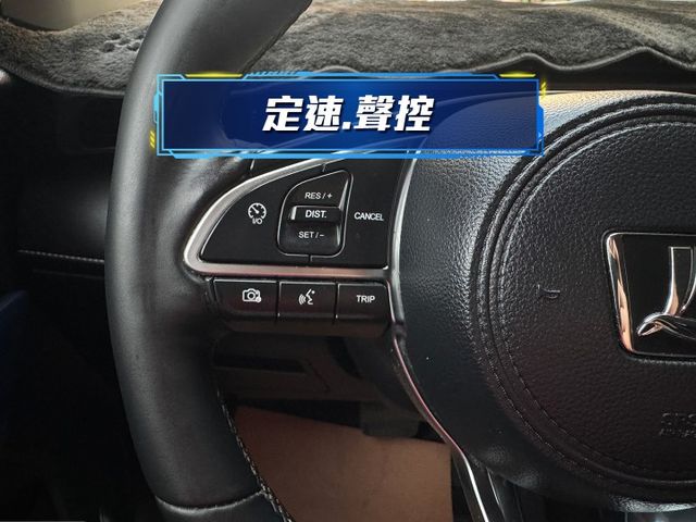 ★改款NEO車型外表更好看~僅跑4萬多雙色黑車頂，IKEY.環景.ACC.電尾門.盲點.CARPLAY.HUD，原鈑件★  第9張相片