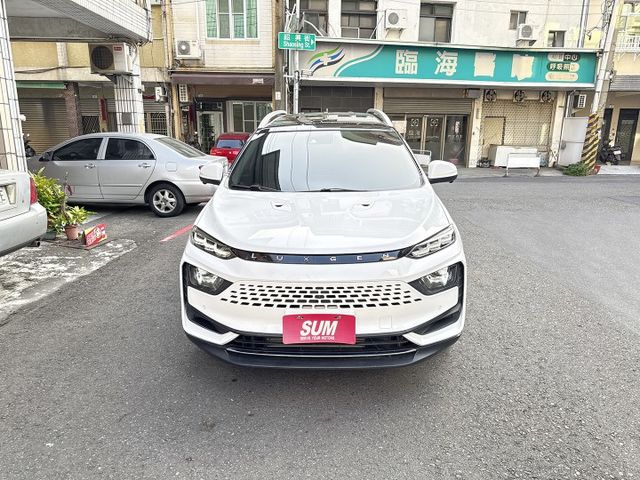 ★改款NEO車型外表更好看~僅跑4萬多雙色黑車頂，IKEY.環景.ACC.電尾門.盲點.CARPLAY.HUD，原鈑件★  第18張相片