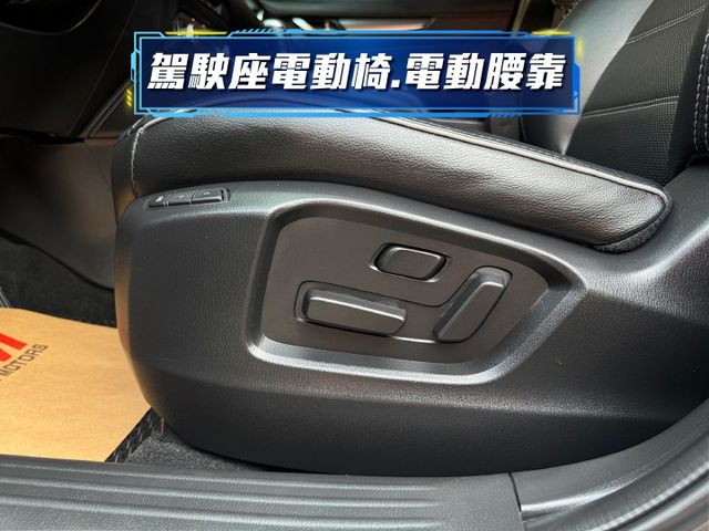 ★最高規Select Plus版~僅跑1萬，認證車原鈑件，雙電動/通風椅.環景影像.LV2.BOSE音響.盲點.電尾門★  第13張相片