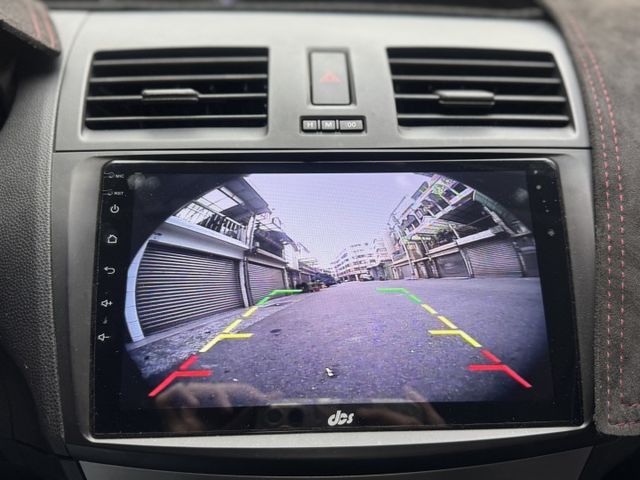 ★超帥四門馬三~認證車原鈑件，里程跑少，升級影音全配，HID.換檔撥片.導航.CARPALY.倒車顯影.HUD，可全貸★  第15張相片