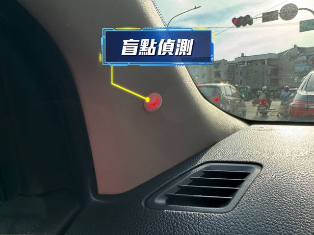 ★全台最低價~運動J版，最美白色系，認證車原鈑件，IKEY.定速.LED頭燈.CARPALY導航.盲點，原廠保養紀錄★  第14張相片