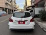 ★全台最低價~運動J版，最美白色系，認證車原鈑件，IKEY.定速.LED頭燈.CARPALY導航.盲點，原廠保養紀錄★  第18張縮圖