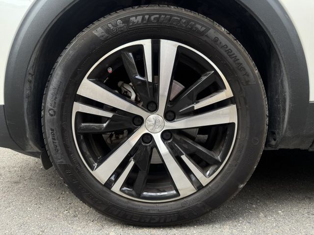 ★秒殺價1.6渦輪GT版~僅跑1.6萬，認證車原鈑件，IKEY.LV2.記憶電動椅.感應尾門.盲點.數位儀錶，原廠保固★  第19張相片