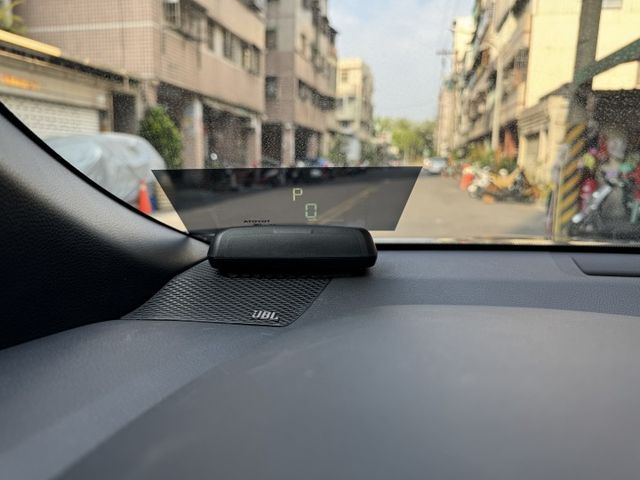 ★全新小改款稀有油電旗艦版~IKEY.LV2.環景.電尾門.盲點.LED.導航.CARPLAY，認證車原鈑件，原廠保固★  第9張相片