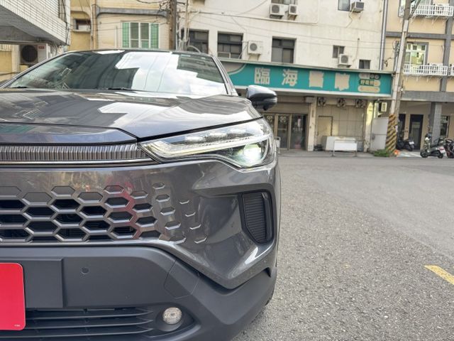 ★全新小改款稀有油電旗艦版~IKEY.LV2.環景.電尾門.盲點.LED.導航.CARPLAY，認證車原鈑件，原廠保固★  第20張相片
