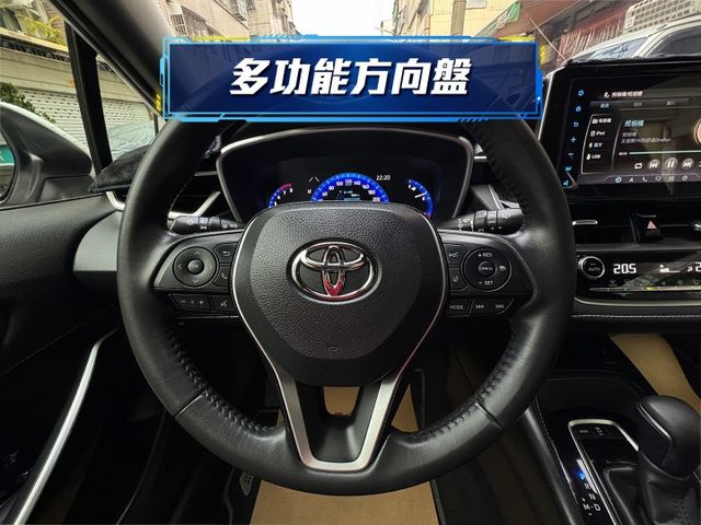 ★超美旗艦版+精裝影音特仕~僅跑2.8萬，認證車原鈑件~電動椅.盲點.HUD.換檔撥片.導航.CARPLAY，可全貸★  第7張相片