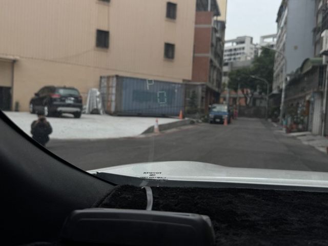 ★秒殺特價中~稀有GR運動版+10萬精裝特仕，認證車原鈑件，IKEY.LV2.環景.導航.CARPLAY.HUD.盲點★  第9張相片