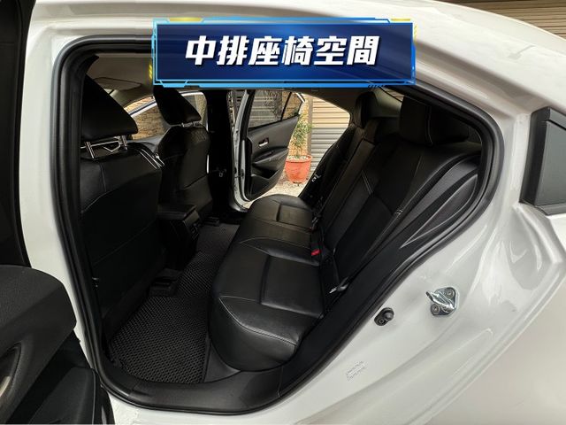 ★稀有尊爵版+10萬精裝特仕~僅跑2萬，環景影像.導航.LED.IKEY.盲點.CARPLAY，認證車原鈑，原廠保固中★  第4張相片