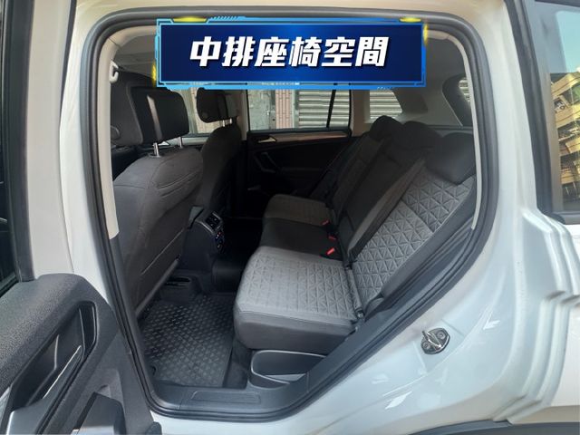 ★特價中~僅跑5萬公里，認證車原鈑件，ACC.車道維持.LED頭燈.CARPLAY導航.主動駐停.電子手煞車，可全額貸★  第4張相片