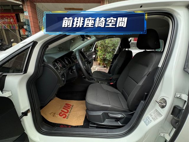 ★1.4渦輪CL版~省油省稅大動能，IKEY.ACC.AEB.LED頭燈.CARPLAY導航.倒車顯影，認證車原鈑件★  第3張相片