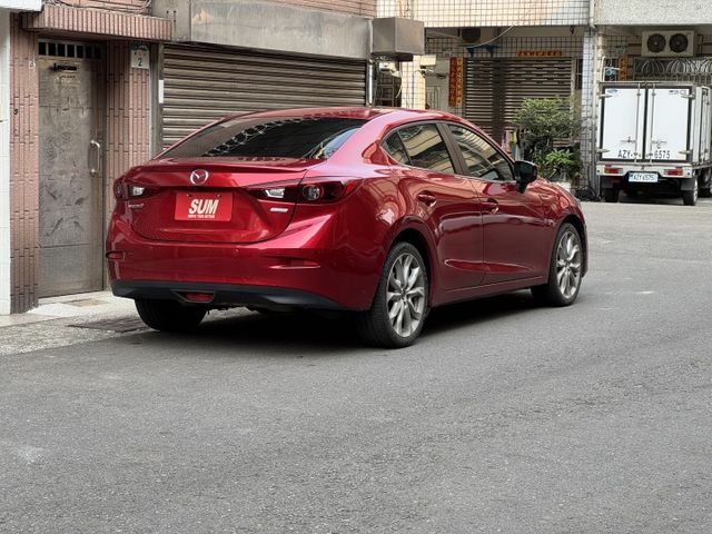 ★僅跑9萬低里程認證車~4門頂級款+升級魂動紅/導航/電子後視鏡~HID頭燈.定速.IKEY.盲點.6氣囊，可全額貸款★  第2張相片