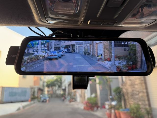 ★超高CP值七人商務休旅車高階尊爵版~僅跑8萬，環景影像.電動滑門.HID頭燈.IKEY.定速，認證車原鈑件，可全額貸★  第15張相片