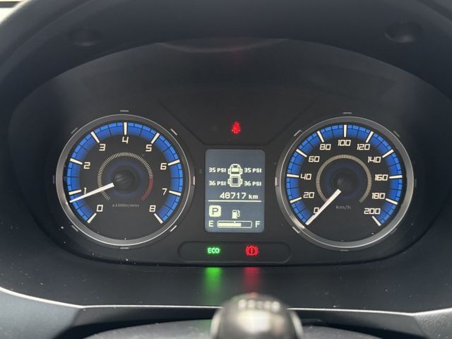 ★客貨兩用超實用皮卡+升級大螢幕影音~僅跑4.8萬，認證車原鈑件，導航.倒車顯影.CARPLAY.感應頭燈，可全額貸款★  第4張相片