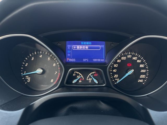 ★秒殺價~4門空間更大更好用，認證車原鈑件，升級大螢幕安卓影音，導航.網路電視.定速.倒車顯影.CARPLAY.防滑★  第9張相片