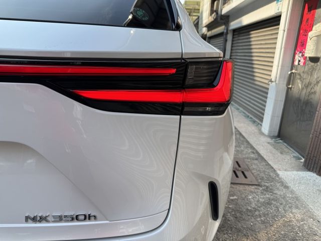 ★年底車2025年式NX350h+升級導航/環景影像，認證車原鈑件，LV2.盲點.雙電動椅.LED.無線CARPLAY★  第14張相片