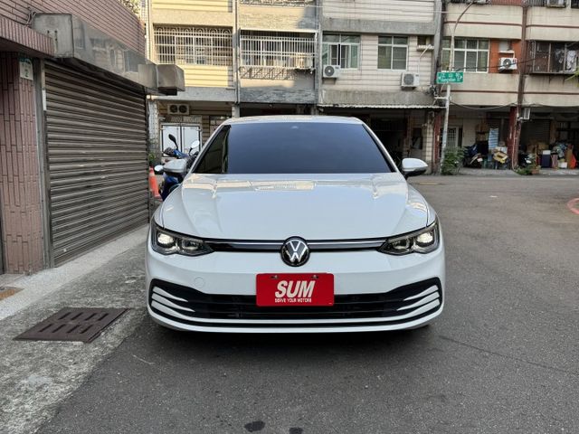 ★1.5渦輪僅跑2萬多超級美車~認證車原鈑件，IKEY.LV2.盲點.換檔撥片.CARPLAY.LED頭燈，可全額貸★  第3張相片