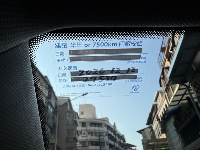 ★1.5渦輪僅跑2萬多超級美車~認證車原鈑件，IKEY.LV2.盲點.換檔撥片.CARPLAY.LED頭燈，可全額貸★  第9張相片