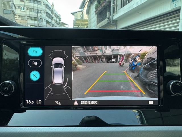 ★1.5渦輪僅跑2萬多超級美車~認證車原鈑件，IKEY.LV2.盲點.換檔撥片.CARPLAY.LED頭燈，可全額貸★  第14張相片