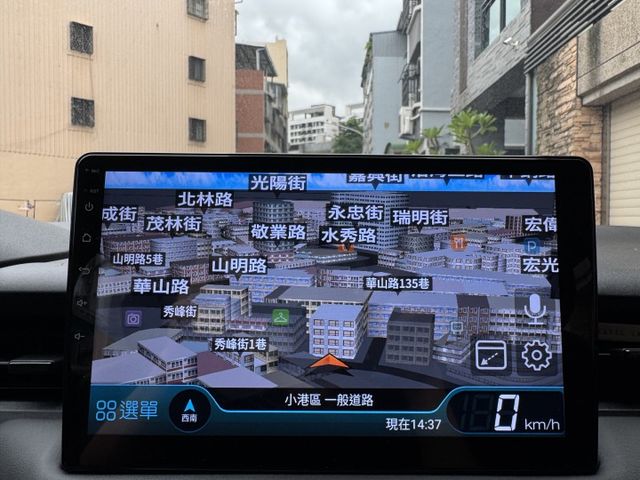 ★最頂級尊榮P版+升級環景/電子後視鏡~僅跑9千超低里程，電尾門.盲點.LV2.盲點.LED，認證車原鈑件，原廠保固中★  第14張相片