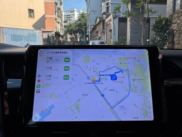 ★大改款日本原裝進口~僅跑7萬+升級精裝影音，認證車原鈑件，IKEY.LV2.LED頭燈.CARPLAY，可全額貸★  第11張相片