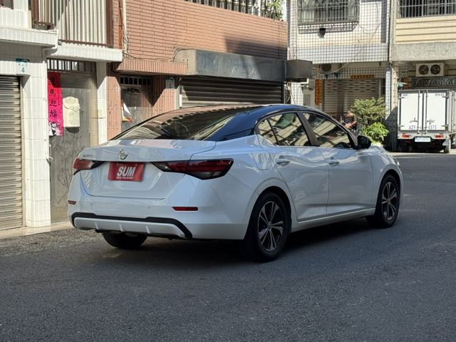 ★稀有選配雙車色/雙色內裝~認證車原鈑件，原廠保養紀錄，IKEY.環景.ACC.盲點.LED.CARPLAY，原廠保固★  第2張相片