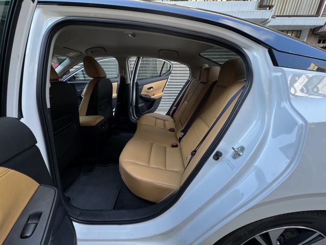 ★稀有選配雙車色/雙色內裝~認證車原鈑件，原廠保養紀錄，IKEY.環景.ACC.盲點.LED.CARPLAY，原廠保固★  第3張相片