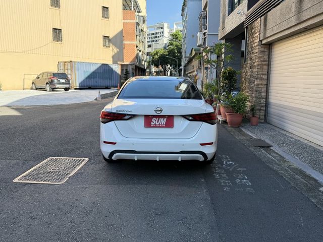 ★稀有選配雙車色/雙色內裝~認證車原鈑件，原廠保養紀錄，IKEY.環景.ACC.盲點.LED.CARPLAY，原廠保固★  第17張相片