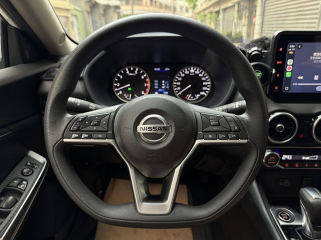 ★僅跑4萬超級美車~認證車原鈑件，IKEY.ACC.環景.車道偏移.CARPLAY.盲點.電子後視鏡.HUD.LED★  第7張相片