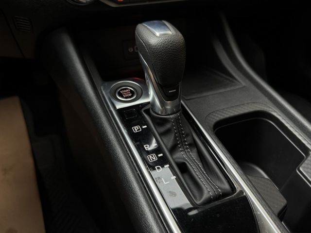 ★僅跑4萬超級美車~認證車原鈑件，IKEY.ACC.環景.車道偏移.CARPLAY.盲點.電子後視鏡.HUD.LED★  第17張相片