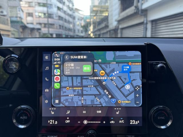 ★高規豪華版+升級精裝特仕~僅跑1萬媲美新車，全車原漆原鈑件，環景.電子後視.電尾門.盲點.LV2.雙電動椅，原廠紀錄★  第16張相片