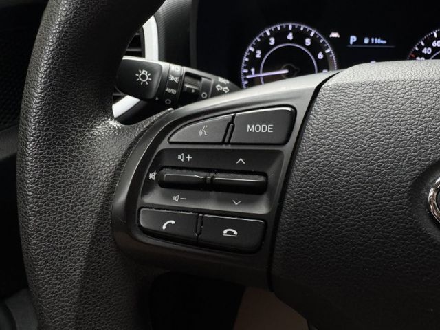 ★時尚珍妮佛黃+升級雙色套件/電子後視鏡~IKEY.定速.導航.CARPLAY.車道維持.無線充電，認證車原鈑件可全貸★  第8張相片