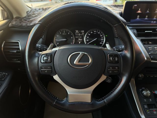 ★NX200女用無菸車~里程跑少，IKEY.LV2.電尾門.電熱椅.LED頭燈.換檔撥片.倒車顯影，認證車可全額貸款★  第6張相片