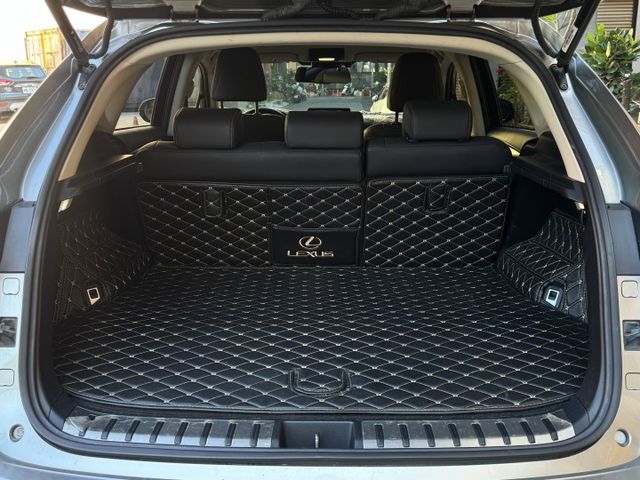 ★NX200女用無菸車~里程跑少，IKEY.LV2.電尾門.電熱椅.LED頭燈.換檔撥片.倒車顯影，認證車可全額貸款★  第10張相片