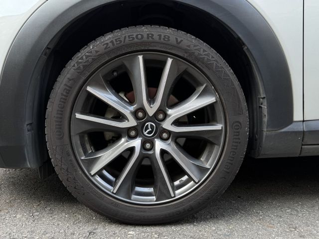 ★頂級版最美白色系~僅跑11萬，認證車原鈑件，IKEY.盲點.LED.AEB.HUD.防滑系統.日型燈，原廠保養紀錄★  第20張相片
