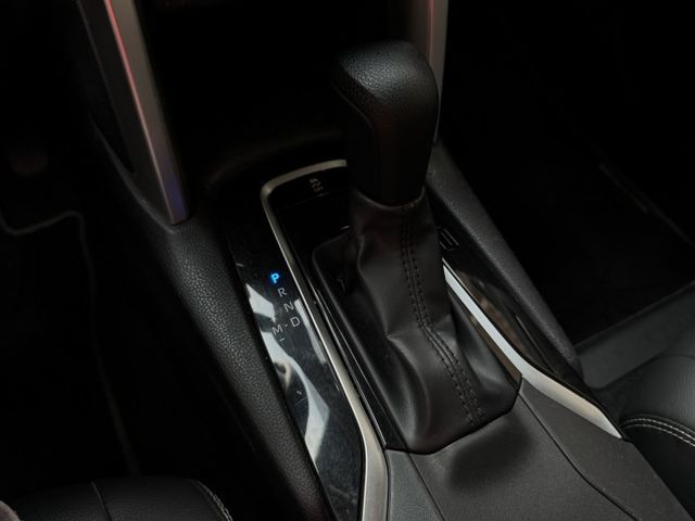 ★僅跑3萬多最美白色系~認證車原鈑件，原廠保固中，IKEY.ACC.車道維持.CARPLAY.恆溫，可全額貸款★  第17張相片