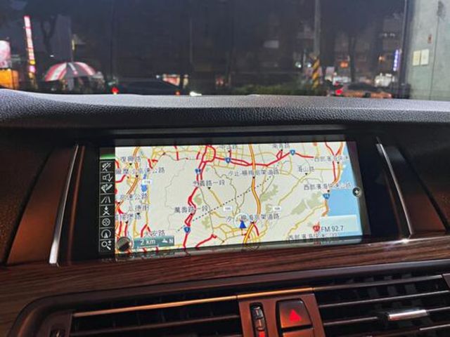 BMW寶馬 520I  第9張相片